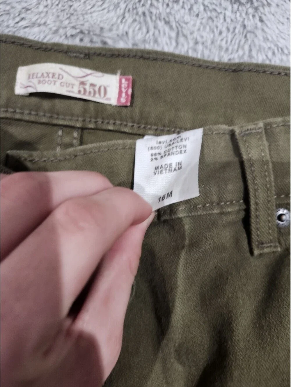 Vintage Y2K Levi's 550 Relaxed Boot Cut jeans 16M Green